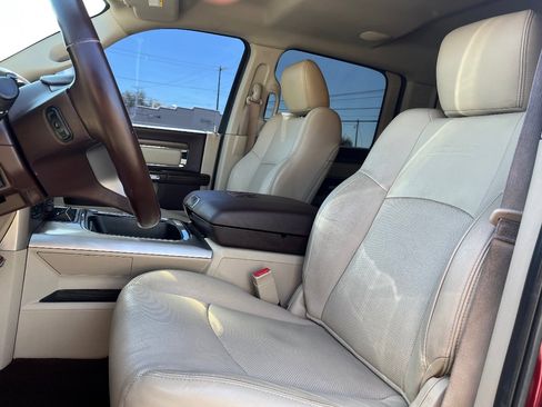 Used 2017 RAM 1500 Laramie w/ Convenience Group image 25