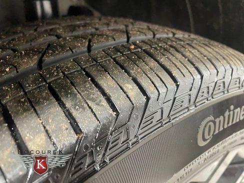 Used 2025 Kia Sorento SX Prestige image 9