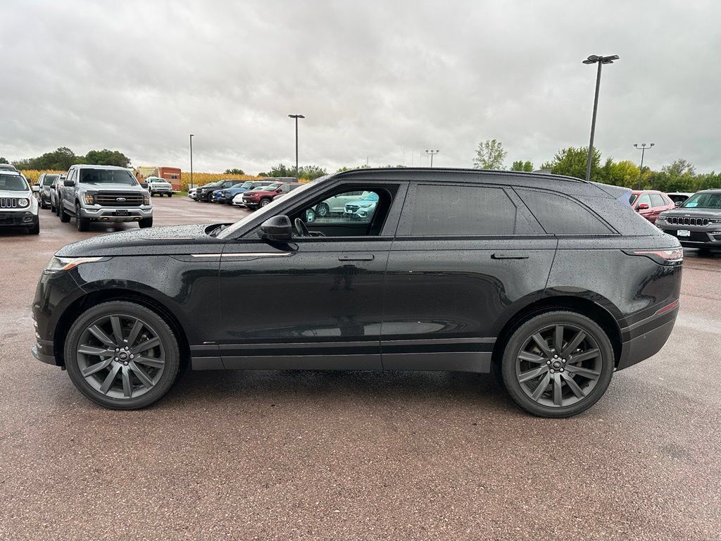 Used 2018 Land Rover Range Rover Velar R-Dynamic SE AWD/4WD image 36