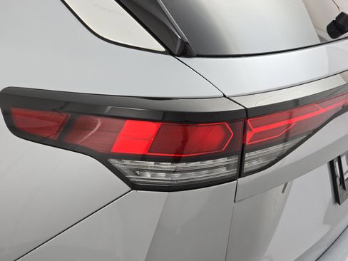 New 2026 Volkswagen Tiguan SE image 34