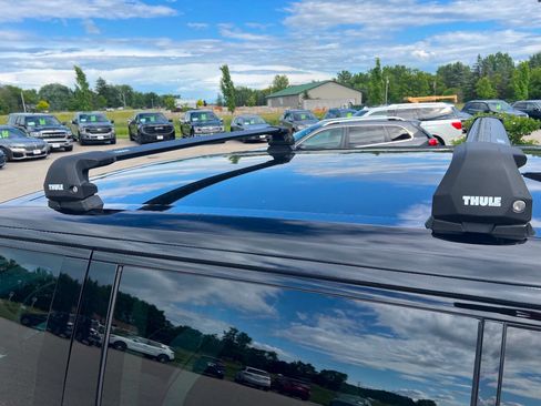 Used 2023 Rivian R1S Adventure AWD/4WD image 40