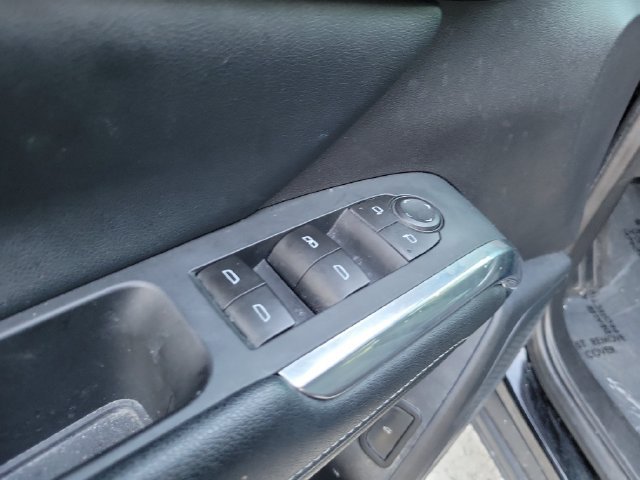 Used 2024 Chevrolet Traverse LT FWD image 13