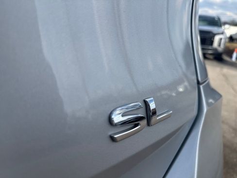 Used 2019 Nissan Rogue SL w/ Premium Package image 42