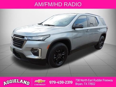 Used 2023 Chevrolet Traverse LS w/ Midnight/Sport Edition image 8