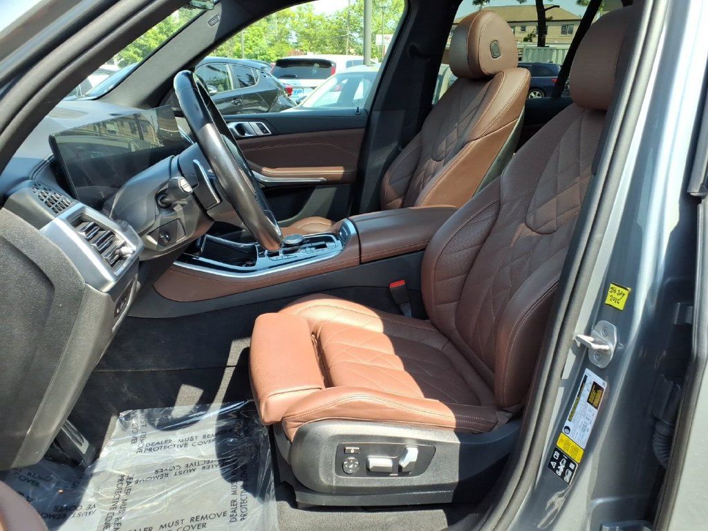 Used 2024 BMW X5 xDrive40i w/ M Sport Package AWD/4WD image 19