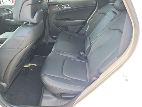 Certified 2023 Kia Sportage EX FWD image 16