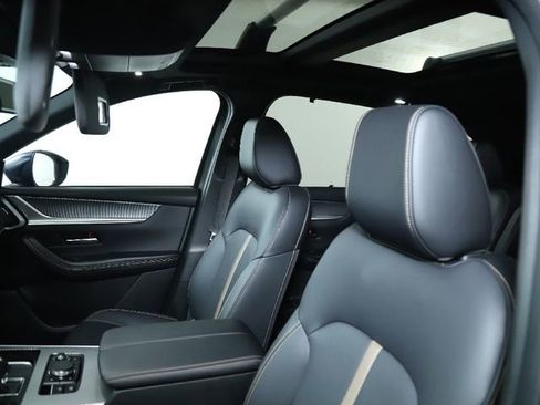 Used 2025 MAZDA CX-90 Plug-In Hybrid w/ Premium Plus image 26