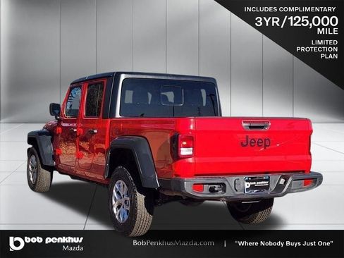 Used 2023 Jeep Gladiator Sport image 26