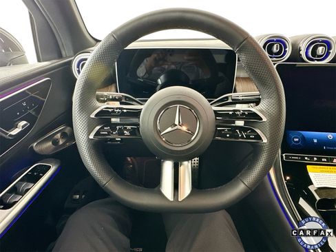 Used 2025 Mercedes-Benz GLC 350e 4MATIC image 12