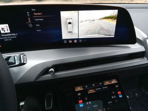 Used 2026 Cadillac Vistiq Sport w/ LPO, Floor Liner Package image 16