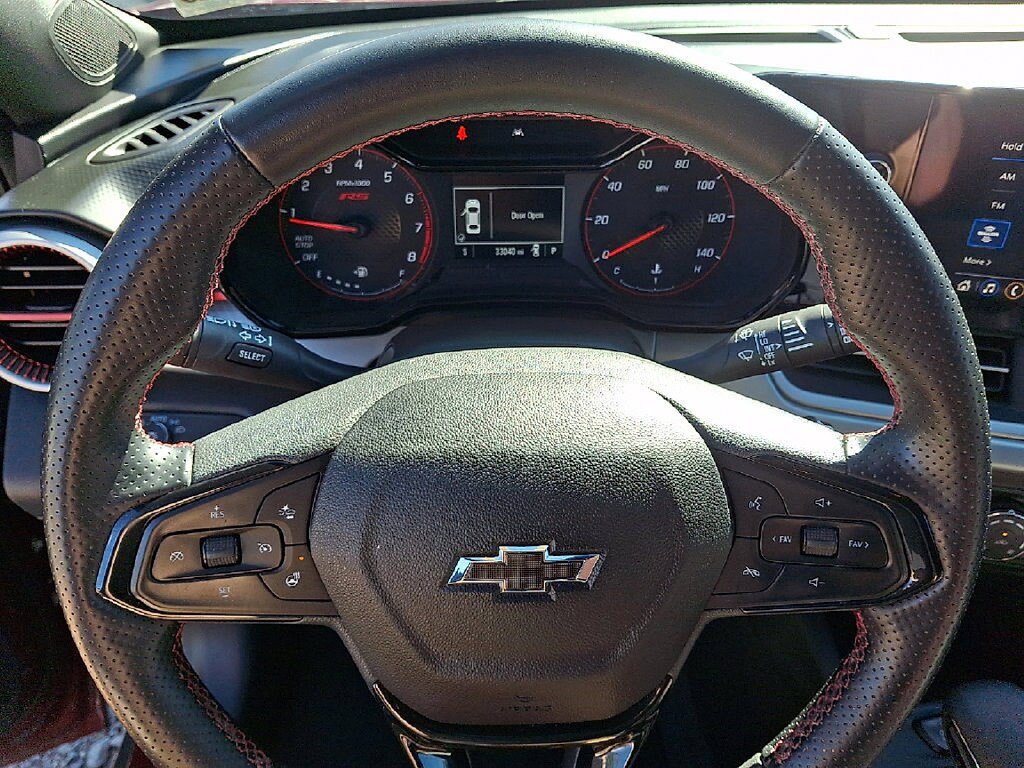 Used 2024 Chevrolet Trax RS w/ Driver Confidence Package FWD image 17