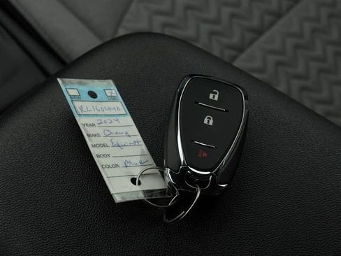 Used 2024 Chevrolet Equinox LT image 36
