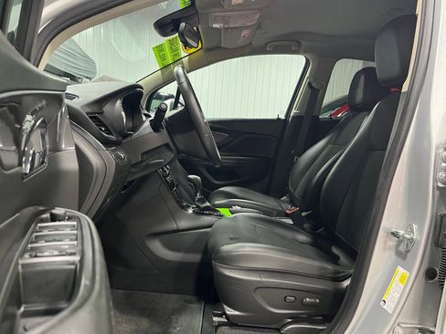 Certified 2022 Buick Encore Preferred w/ Safety Package image 11