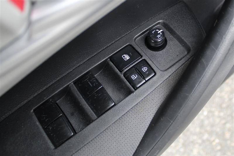 Used 2021 Toyota Corolla LE w/ Carpet Mat Package (TMS) FWD image 12
