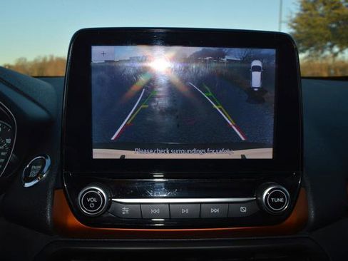 Used 2021 Ford EcoSport SE w/ SE Convenience Package image 17