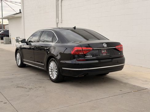 Used 2016 Volkswagen Passat 1.8T SE w/ Lighting Package (P06) image 6