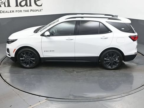 Certified 2024 Chevrolet Equinox RS FWD image 43