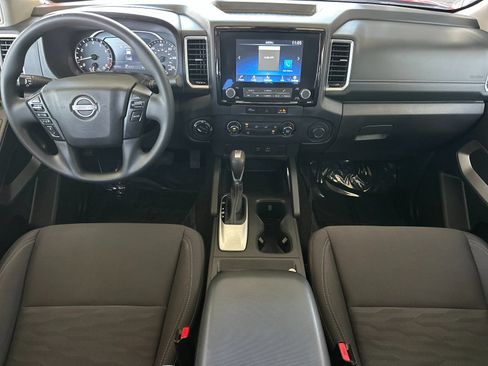 Used 2023 Nissan Frontier SV AWD/4WD image 12