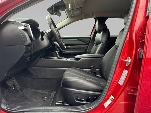 Used 2024 MAZDA CX-50 AWD 2.5 S w/ Preferred Package image 11