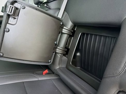 Used 2024 Chevrolet Silverado 3500 LTZ image 34