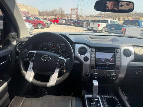 Used 2015 Toyota Tundra Platinum image 12