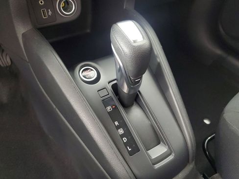 Used 2023 Nissan Kicks S image 18