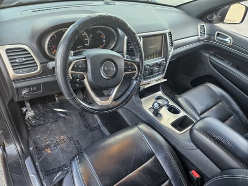 Used 2015 Jeep Grand Cherokee Limited w/ Luxury Group II image 10