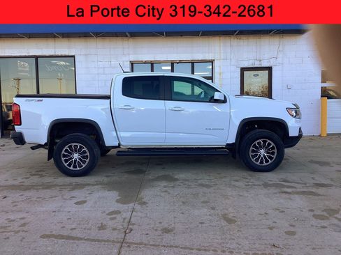 Used 2022 Chevrolet Colorado ZR2 image 3