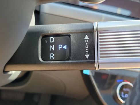 New 2025 Hyundai Sonata Limited image 8