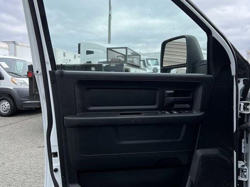 Used 2023 RAM 3500 Tradesman w/ Chrome Appearance Group image 12