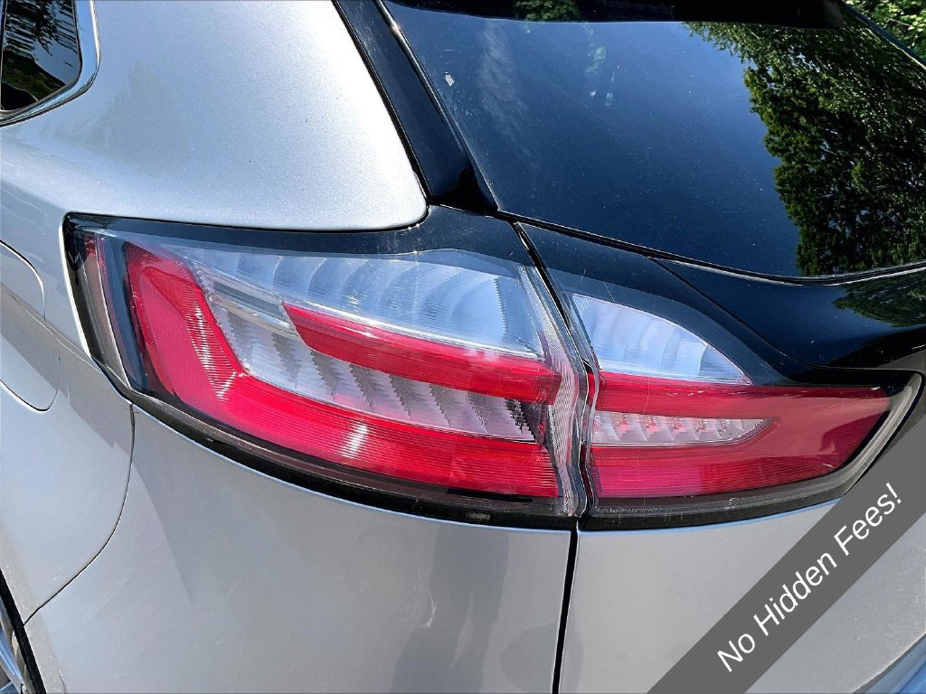 Used 2019 Ford Edge Titanium w/ Equipment Group 301A FWD image 28