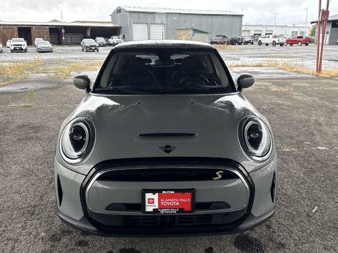 Used 2022 MINI Cooper SE FWD image 2