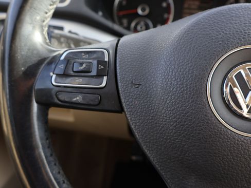 Used 2012 Volkswagen Passat 2.5 SE image 31
