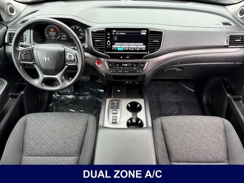 Used 2024 Honda Ridgeline Sport image 18