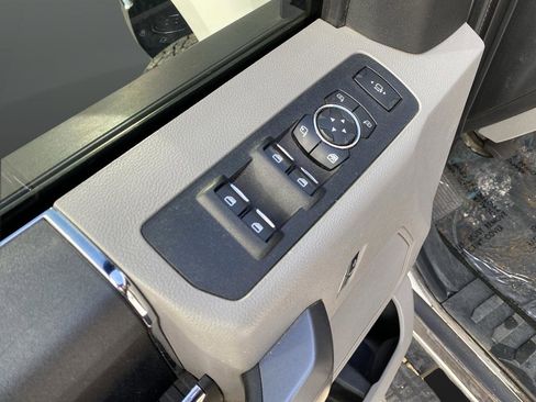 Used 2018 Ford F250 XLT image 33