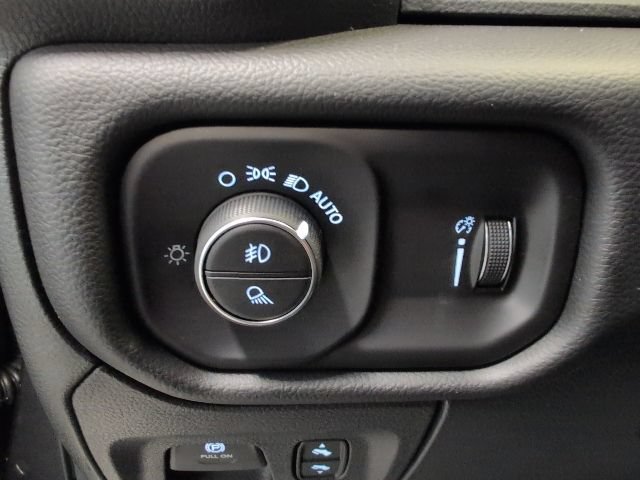 New 2026 RAM 1500 Big Horn w/ Night Edition AWD/4WD image 15