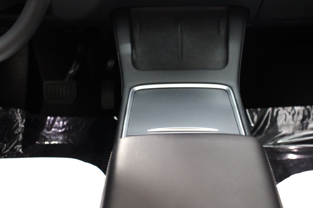 Used 2023 Tesla Model Y Long Range AWD/4WD image 15