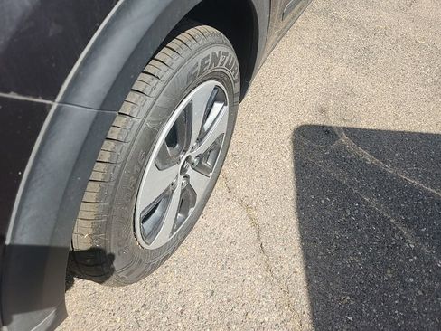 Used 2019 Kia Niro LX FWD image 14