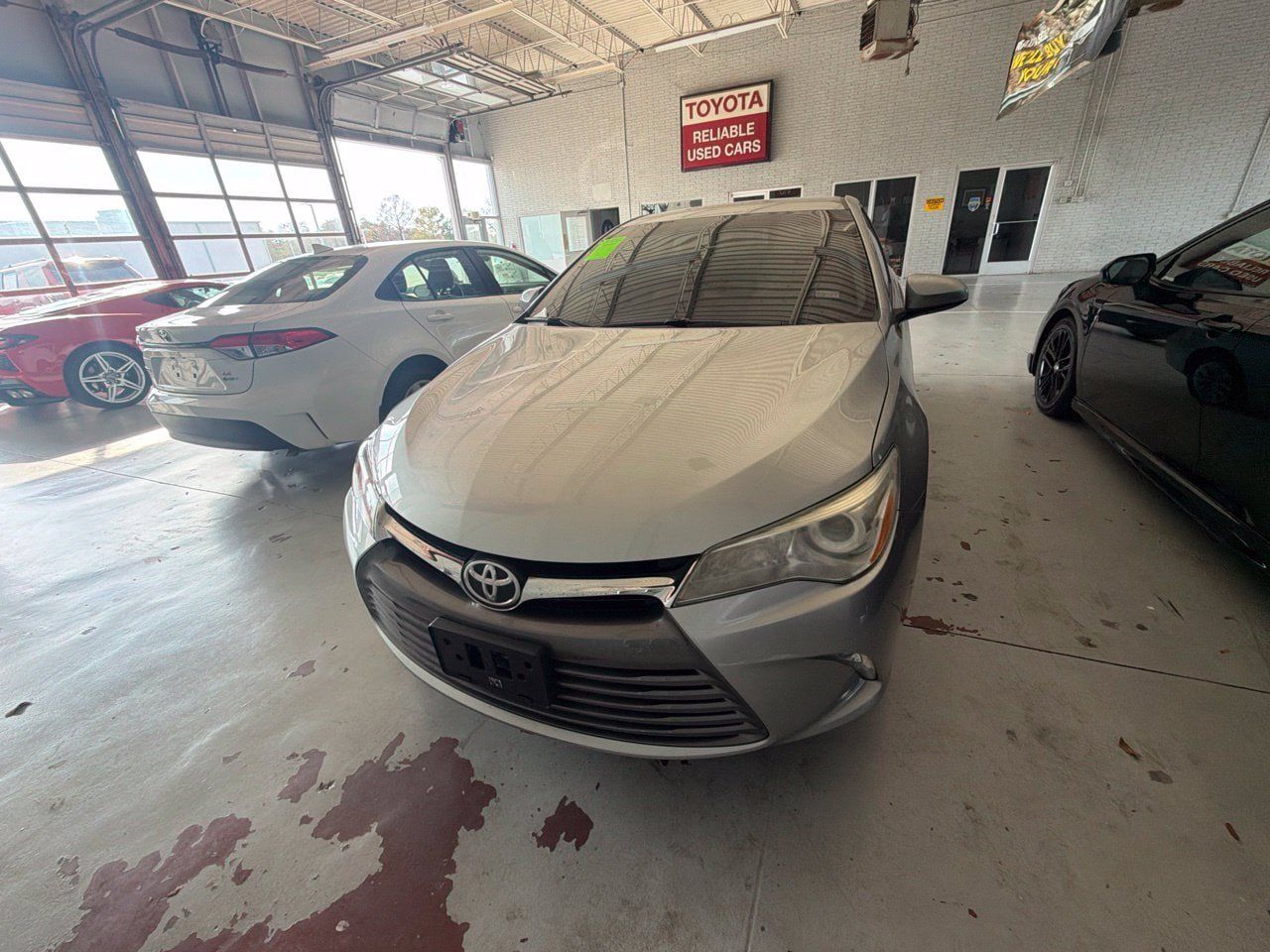Used 2017 Toyota Camry LE FWD image 6