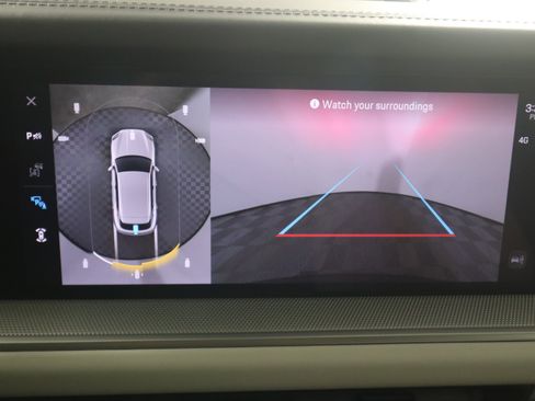 Used 2025 Porsche Cayenne image 24