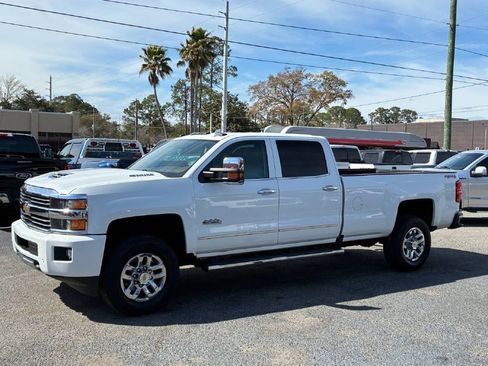 Used 2017 Chevrolet Silverado 3500 High Country w/ Duramax Plus Package image 2