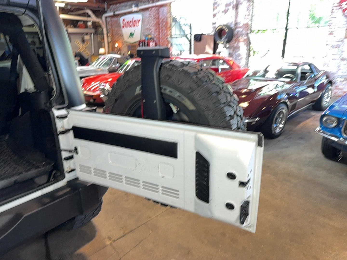 Used 2011 Jeep Wrangler Unlimited Sport AWD/4WD image 71