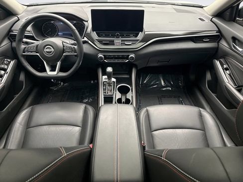 Used 2023 Nissan Altima 2.5 SR w/ SR Premium Package FWD image 14