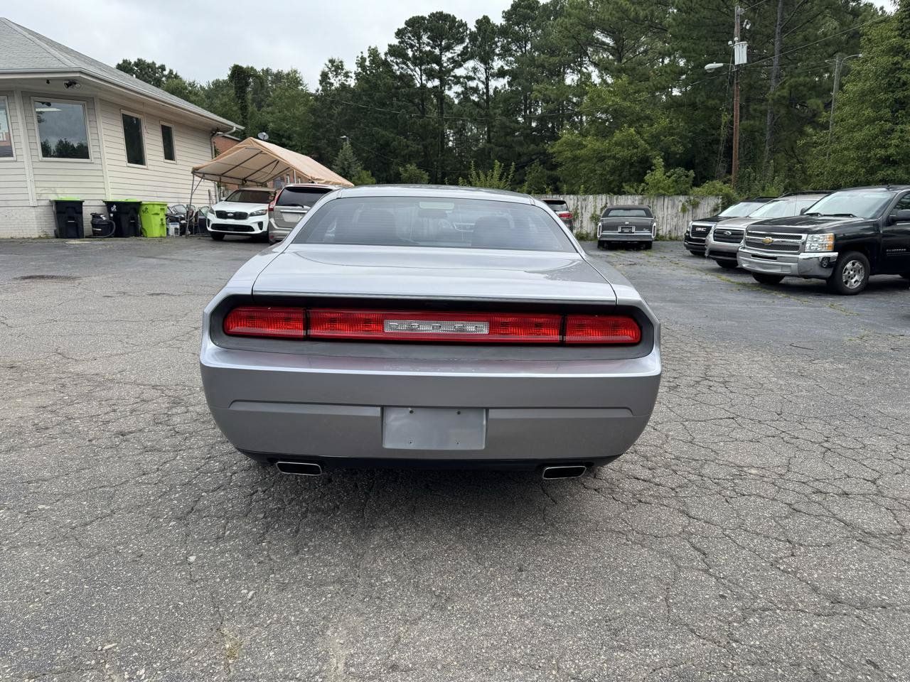 Used 2013 Dodge Challenger SXT RWD image 8