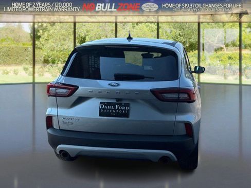 Certified 2024 Ford Escape Active w/ Cold Weather Package FWD image 4