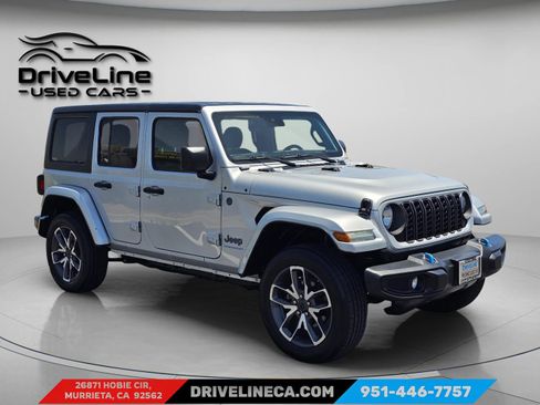 Used 2024 Jeep Wrangler Unlimited AWD/4WD image 9