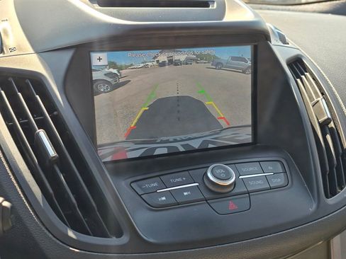 Used 2018 Ford Escape SE w/ SE Sync 3 Package AWD/4WD image 43