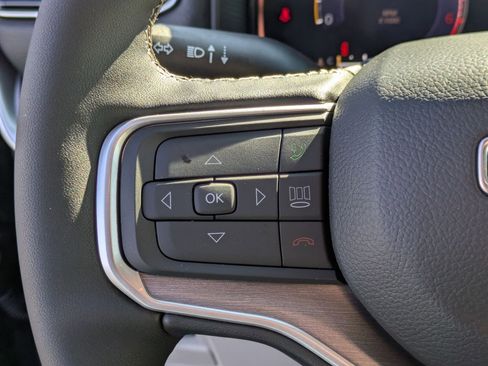 New 2026 Jeep Grand Wagoneer L 4WD w/ 8-Passenger Seating Package image 15