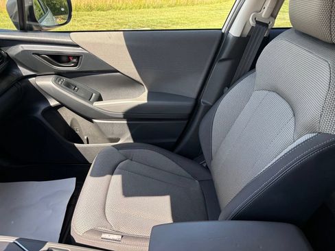 Used 2024 Subaru Crosstrek 2.0i Premium w/ Crosstrek Mirror Package AWD/4WD image 16