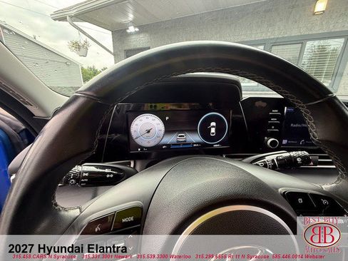 Used 2022 Hyundai Elantra SEL w/ Convenience Package FWD image 20